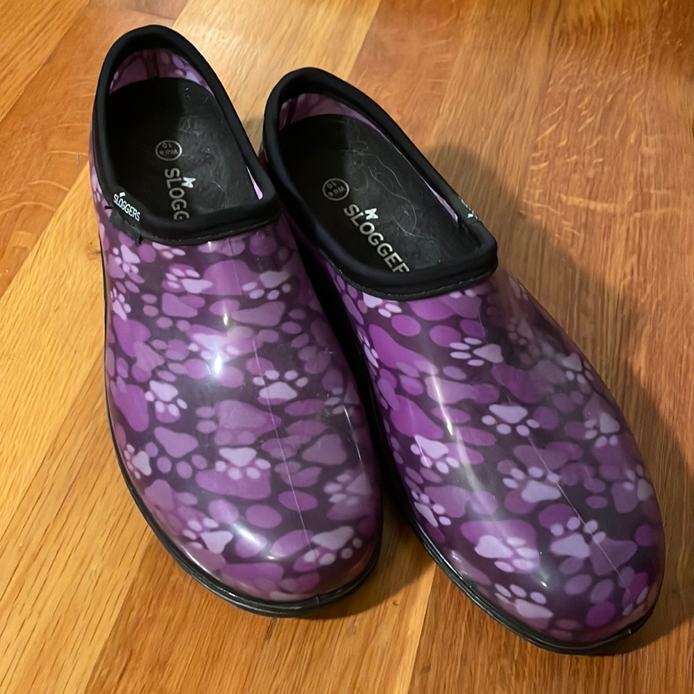 Sloggers Purple Paw Print size 10. Great condition